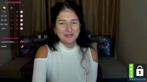 Snapshot of alianna_solo_kiss chatting on 09.19.25 Alianna online show from 09.19.25