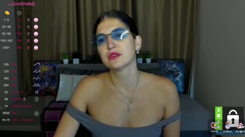 Snapshot of alianna_solo_kiss chatting on 09.23.25 Alianna online show from 09.23.25