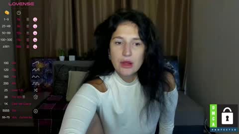 Snapshot of alianna_solo_kiss chatting on 09.27.25 Alianna online show from 09.27.25