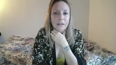 Snapshot of alice8363 chatting on 12.05.24 Alice online show from 12.05.24