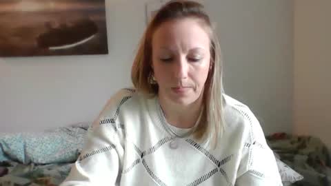 Snapshot of alice8363 chatting on 12.13.24 Alice online show from 12.13.24