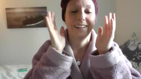 Snapshot of alice8363 chatting on 12.20.24 Alice online show from 12.20.24