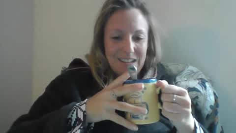 Snapshot of alice8363 chatting on 12.21.24 Alice online show from 12.21.24