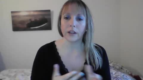 Snapshot of alice8363 chatting on 01.08.25 Alice online show from 01.08.25