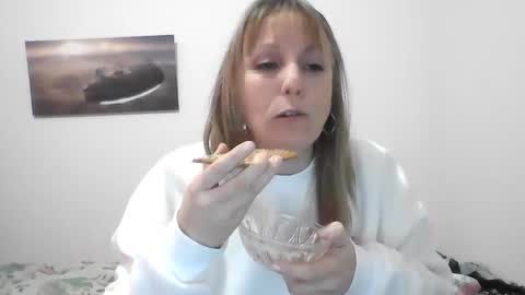 Snapshot of alice8363 chatting on 01.26.25 Alice online show from 01.26.25