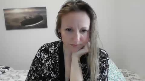 Snapshot of alice8363 chatting on 02.12.25 Alice online show from 02.12.25