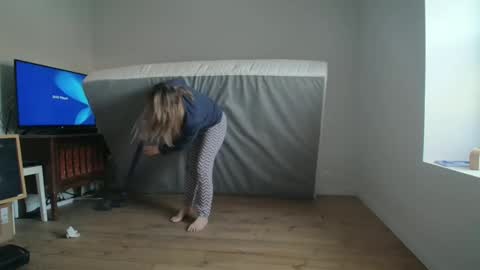 Snapshot of alice8363 chatting on 02.19.25 Alice online show from 02.19.25