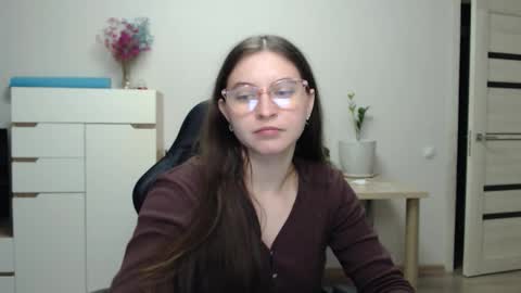 Snapshot of alice_________________________ chatting on 11.05.25 Alice online show from 11.05.25