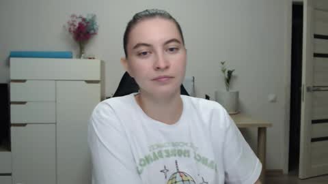 Snapshot of alice_________________________ chatting on 11.06.25 Alice online show from 11.06.25