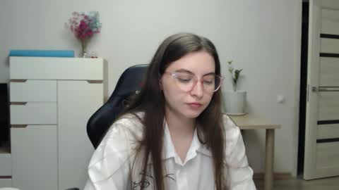 Snapshot of alice_________________________ chatting on 11.07.25 Alice online show from 11.07.25