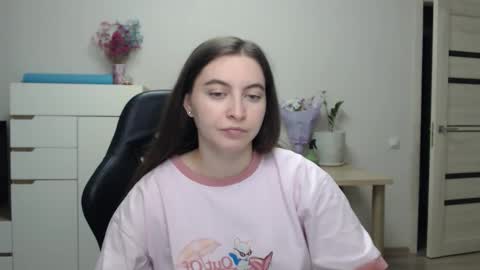 Snapshot of alice_________________________ chatting on 11.23.25 Alice online show from 11.23.25