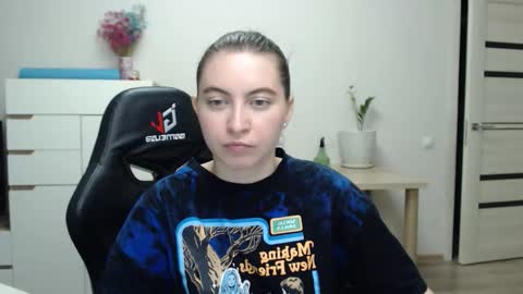 Snapshot of alice_________________________ chatting on 12.04.25 Alice online show from 12.04.25