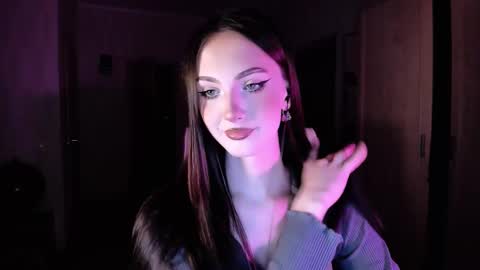 Snapshot of alice__aris chatting on 09.19.25 Alice Aris online show from 09.19.25