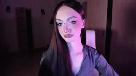 Snapshot of alice__aris chatting on 10.02.25 Alice Aris online show from 10.02.25