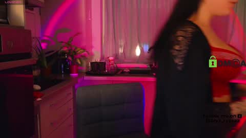 Snapshot of alice_bane chatting on 12.10.24 A R Y A T I A online show from 12.10.24