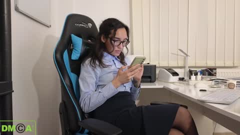 Snapshot of alice_bane chatting on 01.07.25 A R Y A T I A online show from 01.07.25