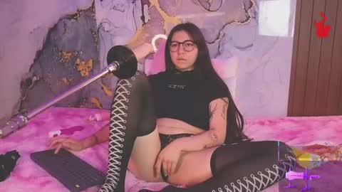 Snapshot of alice_cute77 chatting on 06.02.26 Mey online show from 06.02.26