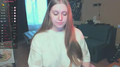 Snapshot of alice_dreamgirl_ chatting on 10.26.25 Alice 3 online show from 10.26.25