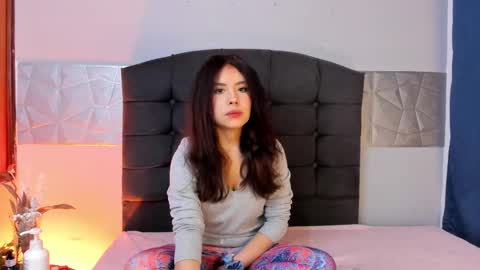  Alice Evans online show from 01.15.25