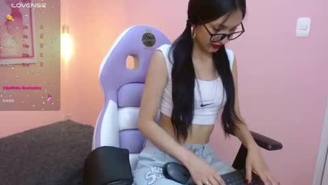 alice_in_hornyland_ online show from 09.27.25