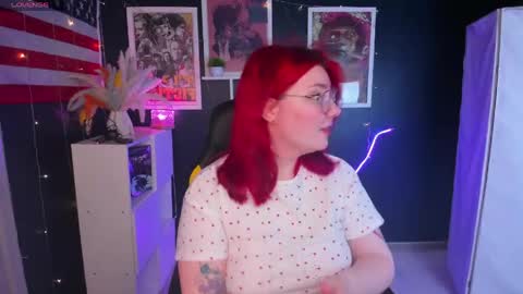 Snapshot of alice_kitagawa chatting on 04.15.26 Alice online show from 04.15.26