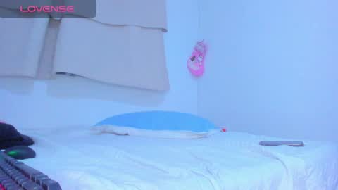 Snapshot of alice_lacroux chatting on 12.19.24 Alice online show from 12.19.24
