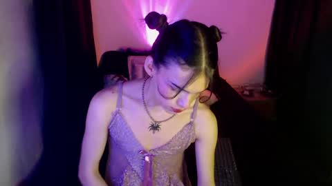 alice_m00nn online show from 12.10.24