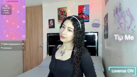 Snapshot of alice_martinez_ chatting on 10.16.25 alice and amber online show from 10.16.25