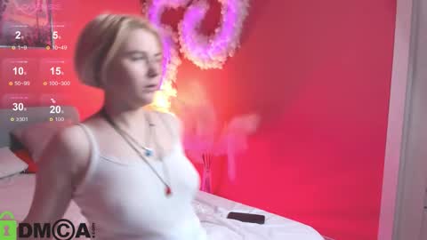 Snapshot of alice_maurik chatting on 10.26.25 alice_maurik online show from 10.26.25