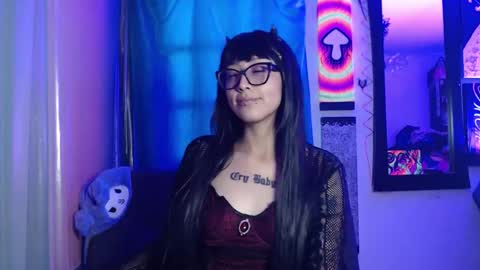 Snapshot of alice_phantom chatting on 09.28.25      online show from 09.28.25