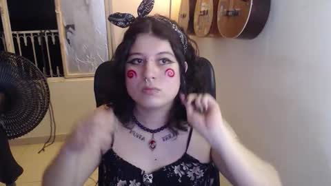 Alicia Aldara online show from 11.27.25