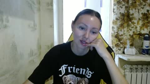 Snapshot of alice_smiles chatting on 07.31.26 Alice smiles online show from 07.31.26