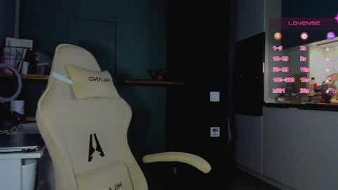 Alice online show from 04.14.26