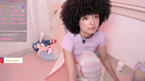 Snapshot of alice_wiinter chatting on 06.25.26 Alice online show from 06.25.26