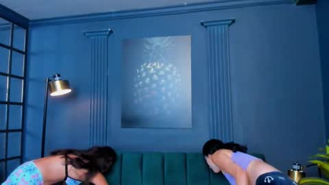 Snapshot of aliceandsia chatting on 09.20.25 Alice and Asia online show from 09.20.25