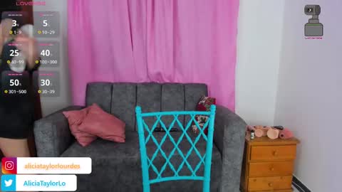 Juli   online show from 02.27.25