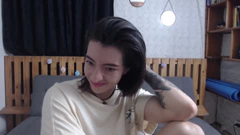 alicee_logan_ online show from 12.20.24