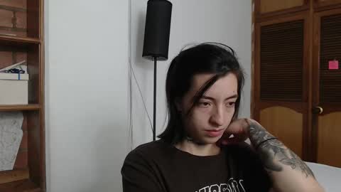 alicee_logan_ online show from 03.05.25