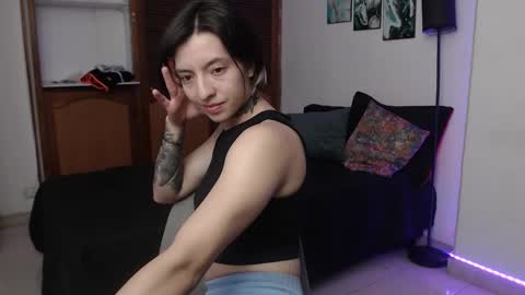 alicee_logan_ online show from 10.22.25