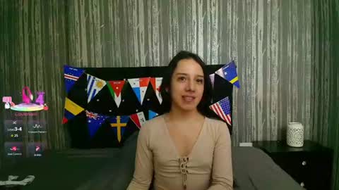 Snapshot of alicee_moonn chatting on 06.14.26 alicee_moonn online show from 06.14.26