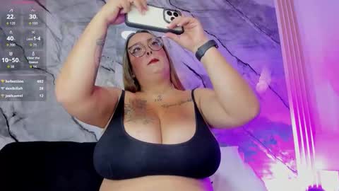 Snapshot of alicee_stone_ chatting on 02.09.26 alicee_stone_ online show from 02.09.26