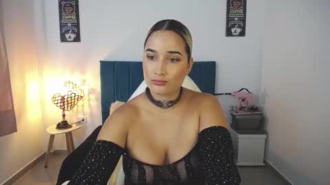 Alicia    1000 PM - 600 AM COLOMBIAN TIME online show from 09.12.25