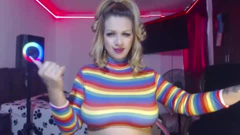 aliceesmiths online show from 03.07.25