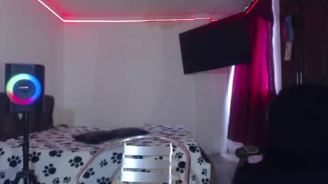 aliceesmiths online show from 09.11.25