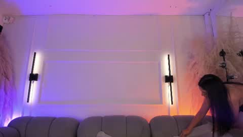 Snapshot of alicehanz_ chatting on 07.17.26 Alice online show from 07.17.26