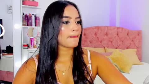 Snapshot of alicekiing_ chatting on 01.31.25 ALICEKIING online show from 01.31.25