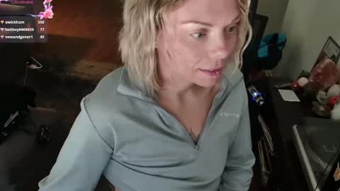 Snapshot of aliceliddell710 chatting on 09.27.25 Alice Liddell online show from 09.27.25