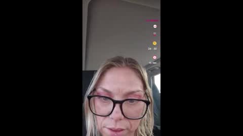 Snapshot of aliceliddell710 chatting on 10.12.25 Alice Liddell online show from 10.12.25