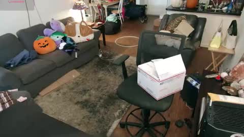 Snapshot of aliceliddell710 chatting on 10.27.25 Alice Liddell online show from 10.27.25