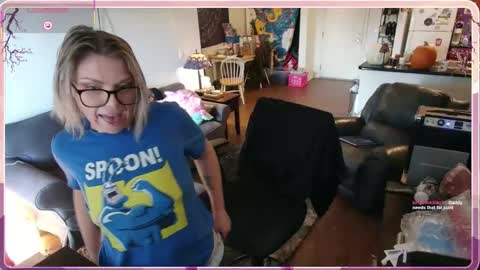 Snapshot of aliceliddell710 chatting on 11.25.25 Alice Liddell online show from 11.25.25